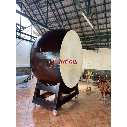 Trống chùa đường kính 2m2