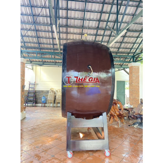 Trống chùa đường kính 2m2